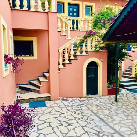 Makris Apartahotel *