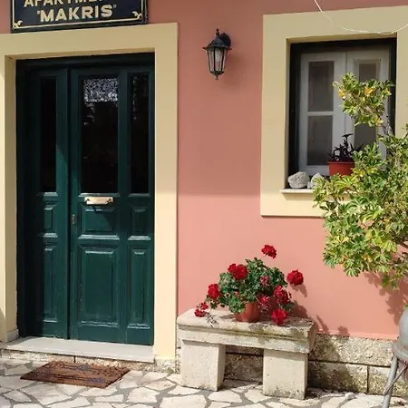 Aparthotel Makris