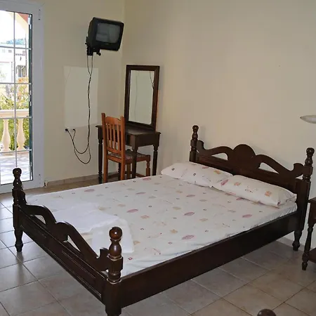 Apartahotel Makris Rodas