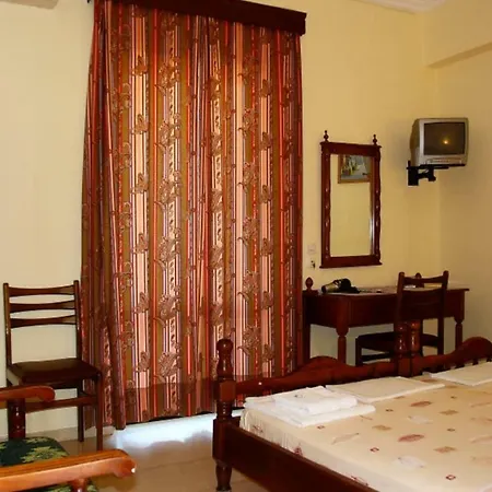 Lägenhetshotell Makris Roda (Corfu)