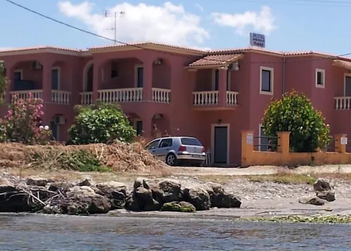 Makris Aparthotel