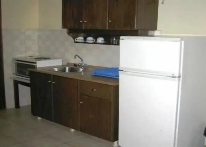 Aparthotel Makris