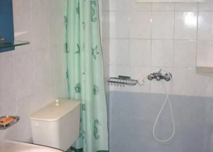Aparthotel Makris